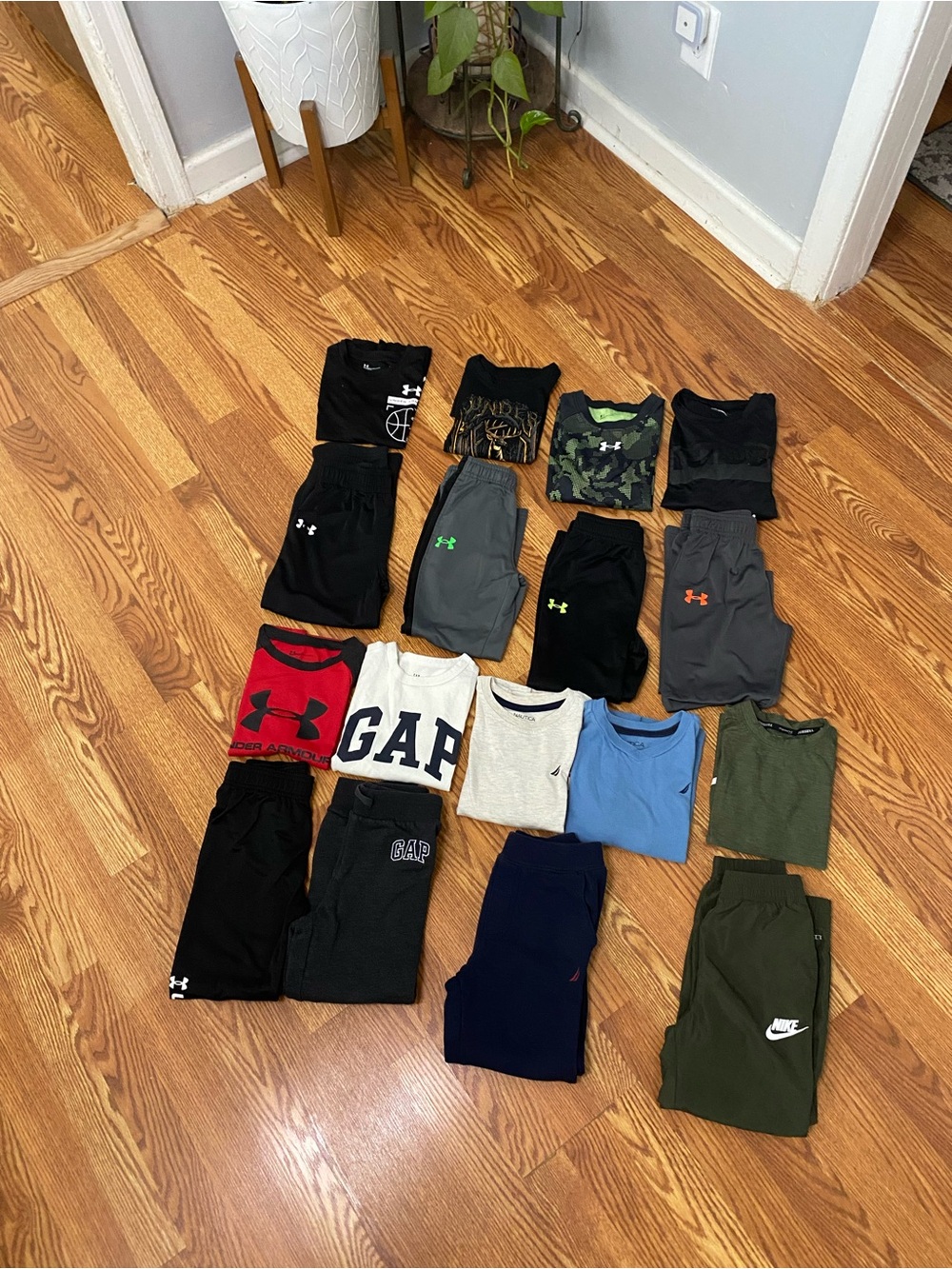 Boys 5t winter clothes matching sets bundle of 17 pcs smoke free pet free